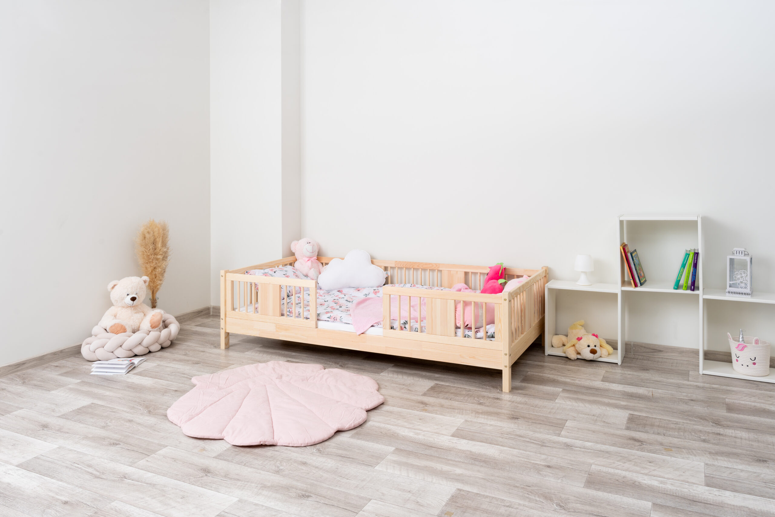 Łóżko dzięciece niskie (1) Łóżko dzięciece niskie (1)